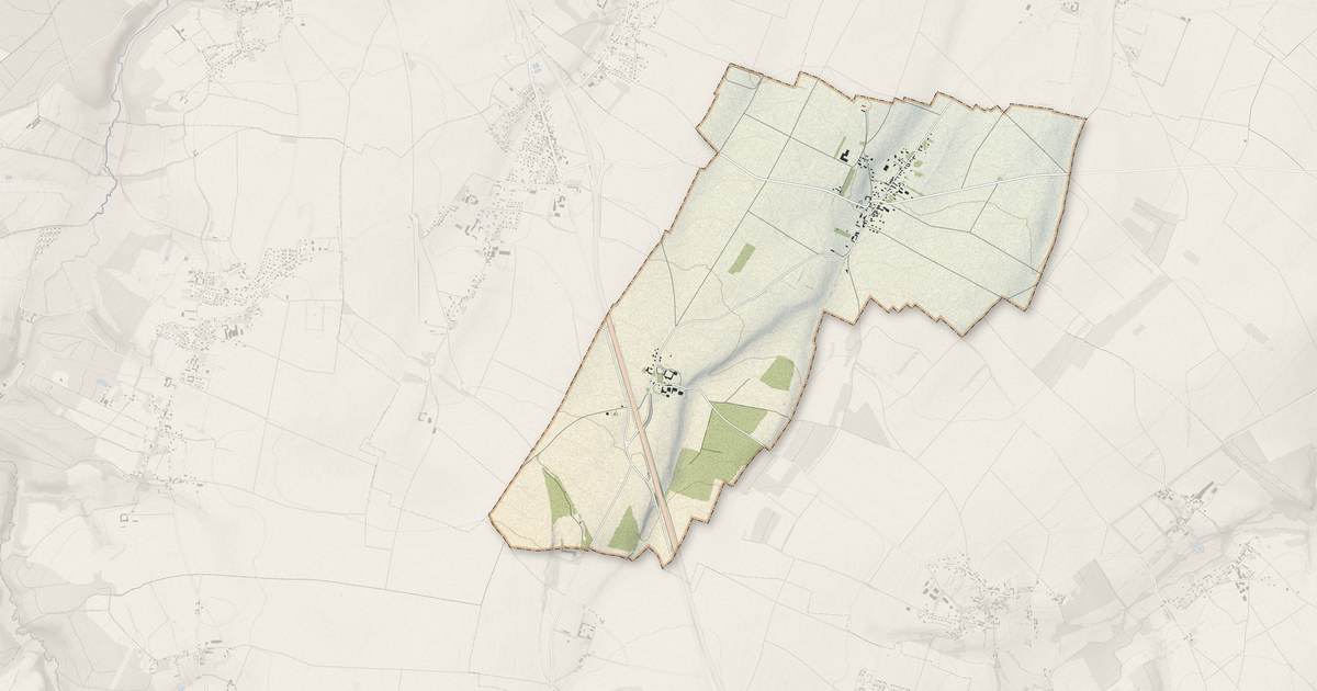 Portrait cartographique de Estrées-la-Campagne : relief, eau, forêts, bâti et voies, calculés à partir des données de l'IGN