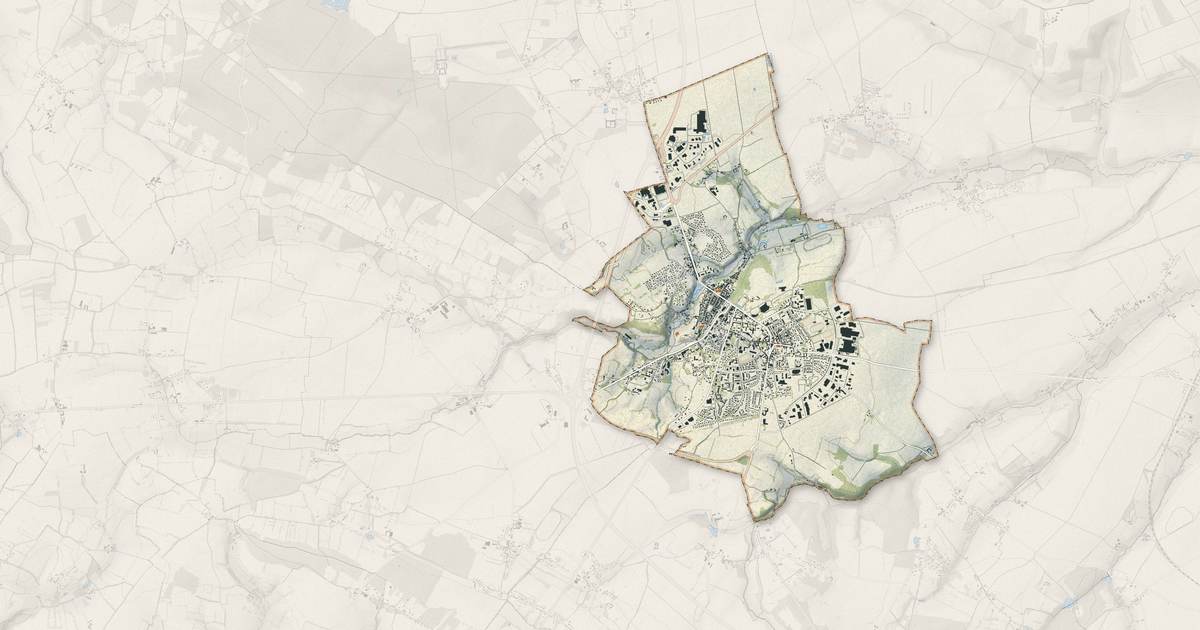 Portrait cartographique de Falaise : relief, eau, forêts, bâti et voies, calculés à partir des données de l'IGN