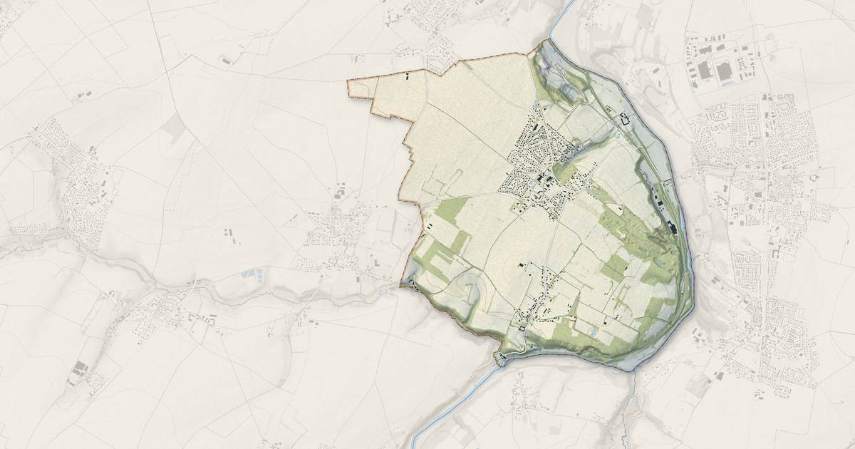Portrait cartographique de Feuguerolles-Bully : relief, eau, forêts, bâti et voies, calculés à partir des données de l'IGN