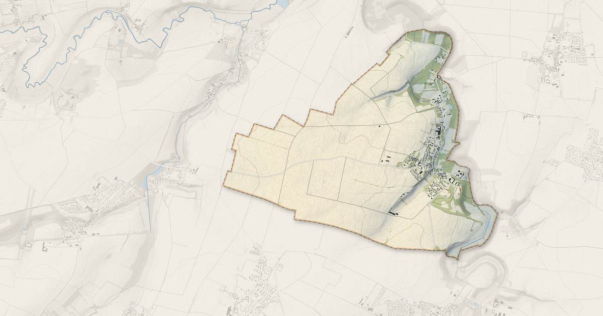 Portrait cartographique de Fontaine-Henry : relief, eau, forêts, bâti et voies, calculés à partir des données de l'IGN