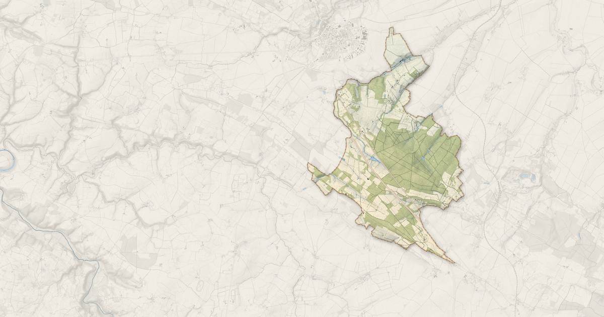Portrait cartographique de La Hoguette : relief, eau, forêts, bâti et voies, calculés à partir des données de l'IGN