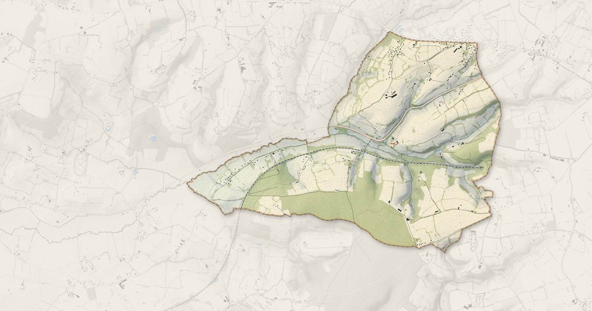 Portrait cartographique de La Houblonnière : relief, eau, forêts, bâti et voies, calculés à partir des données de l'IGN