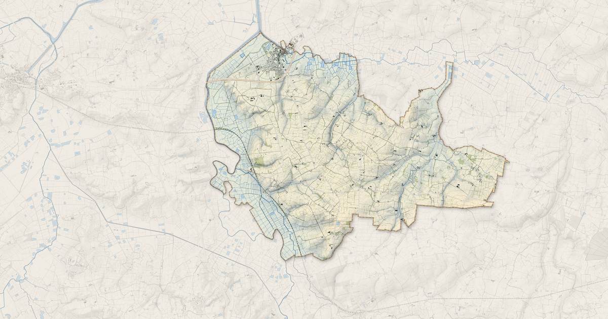 Portrait cartographique de Isigny-sur-Mer : relief, eau, forêts, bâti et voies, calculés à partir des données de l'IGN