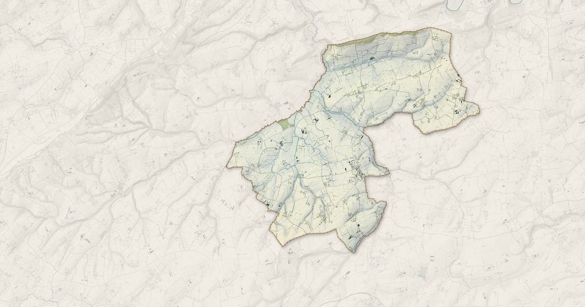 Portrait cartographique de Landelles-et-Coupigny : relief, eau, forêts, bâti et voies, calculés à partir des données de l'IGN