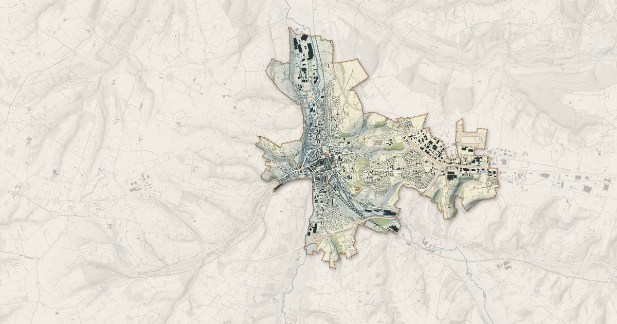 Portrait cartographique de Lisieux : relief, eau, forêts, bâti et voies, calculés à partir des données de l'IGN