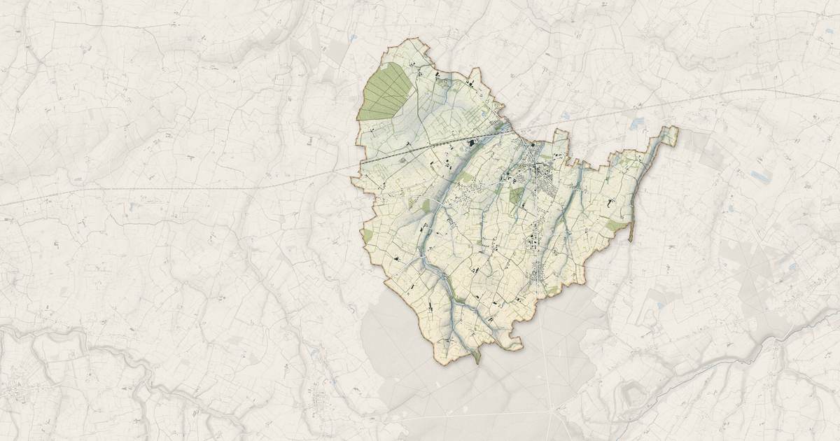 Portrait cartographique de Le Molay-Littry : relief, eau, forêts, bâti et voies, calculés à partir des données de l'IGN
