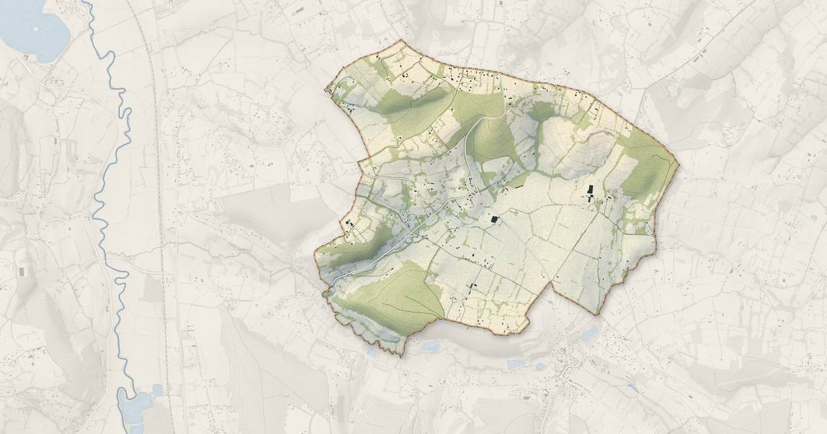 Portrait cartographique de Le Mesnil-sur-Blangy : relief, eau, forêts, bâti et voies, calculés à partir des données de l'IGN
