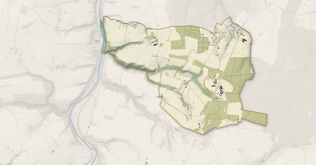 Portrait cartographique de Les Moutiers-en-Cinglais : relief, eau, forêts, bâti et voies, calculés à partir des données de l'IGN