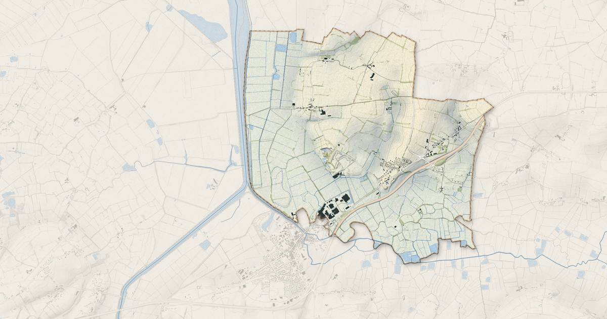Portrait cartographique de Osmanville : relief, eau, forêts, bâti et voies, calculés à partir des données de l'IGN