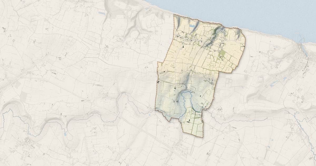 Portrait cartographique de Aure sur Mer : relief, eau, forêts, bâti et voies, calculés à partir des données de l'IGN