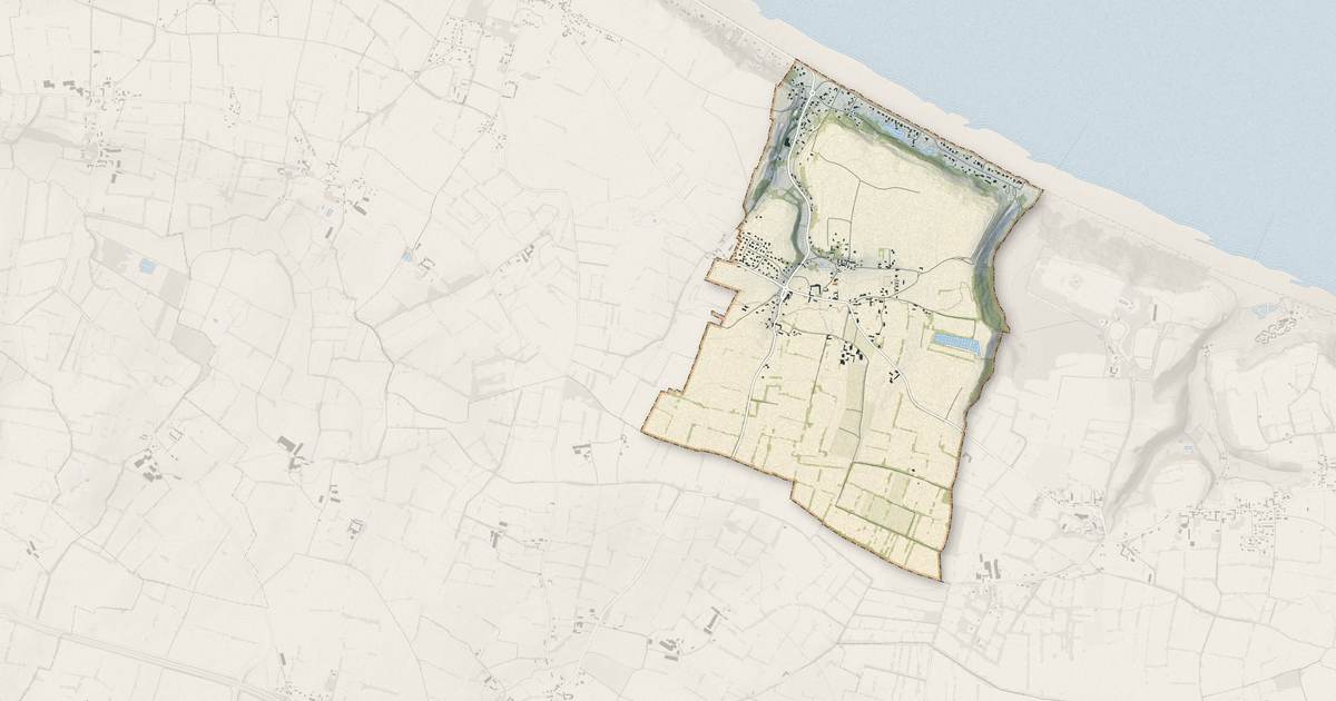 Portrait cartographique de Saint-Laurent-sur-Mer : relief, eau, forêts, bâti et voies, calculés à partir des données de l'IGN