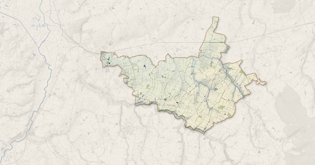 Portrait cartographique de Sainte-Marguerite-d'Elle : relief, eau, forêts, bâti et voies, calculés à partir des données de l'IGN