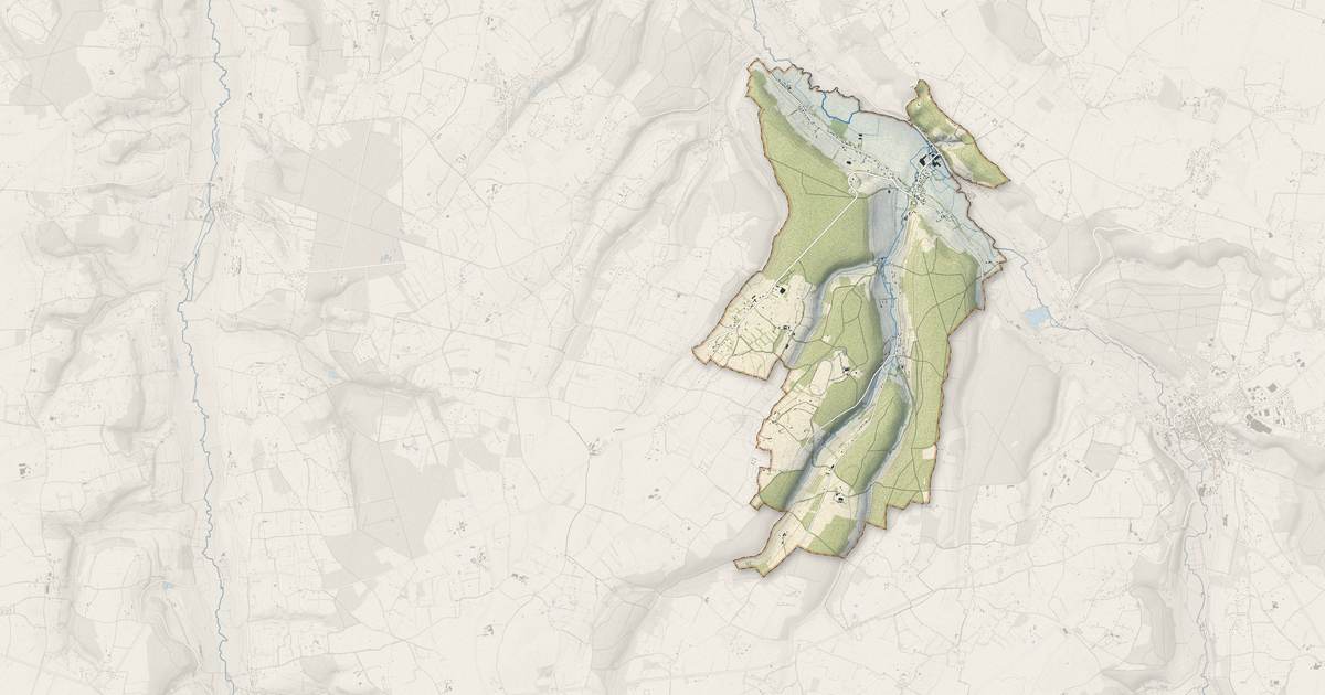 Portrait cartographique de Saint-Martin-de-Bienfaite-la-Cressonnière : relief, eau, forêts, bâti et voies, calculés à partir des données de l'IGN