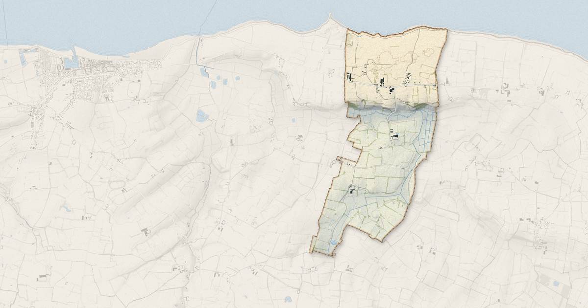 Portrait cartographique de Saint-Pierre-du-Mont : relief, eau, forêts, bâti et voies, calculés à partir des données de l'IGN