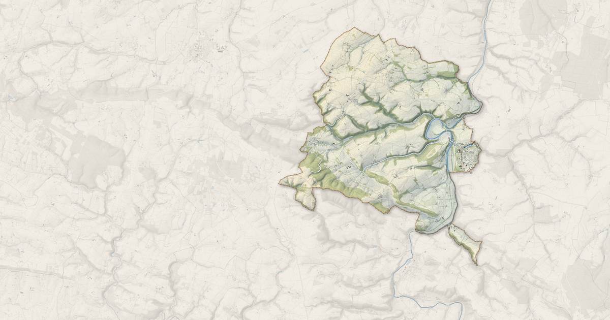 Portrait cartographique de Thury-Harcourt-le-Hom : relief, eau, forêts, bâti et voies, calculés à partir des données de l'IGN