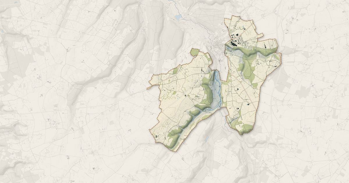 Portrait cartographique de La Vespière-Friardel : relief, eau, forêts, bâti et voies, calculés à partir des données de l'IGN