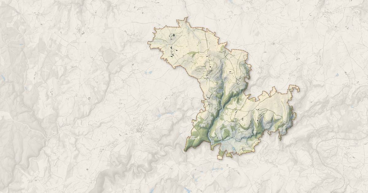 Portrait cartographique de Barriac-les-Bosquets : relief, eau, forêts, bâti et voies, calculés à partir des données de l'IGN