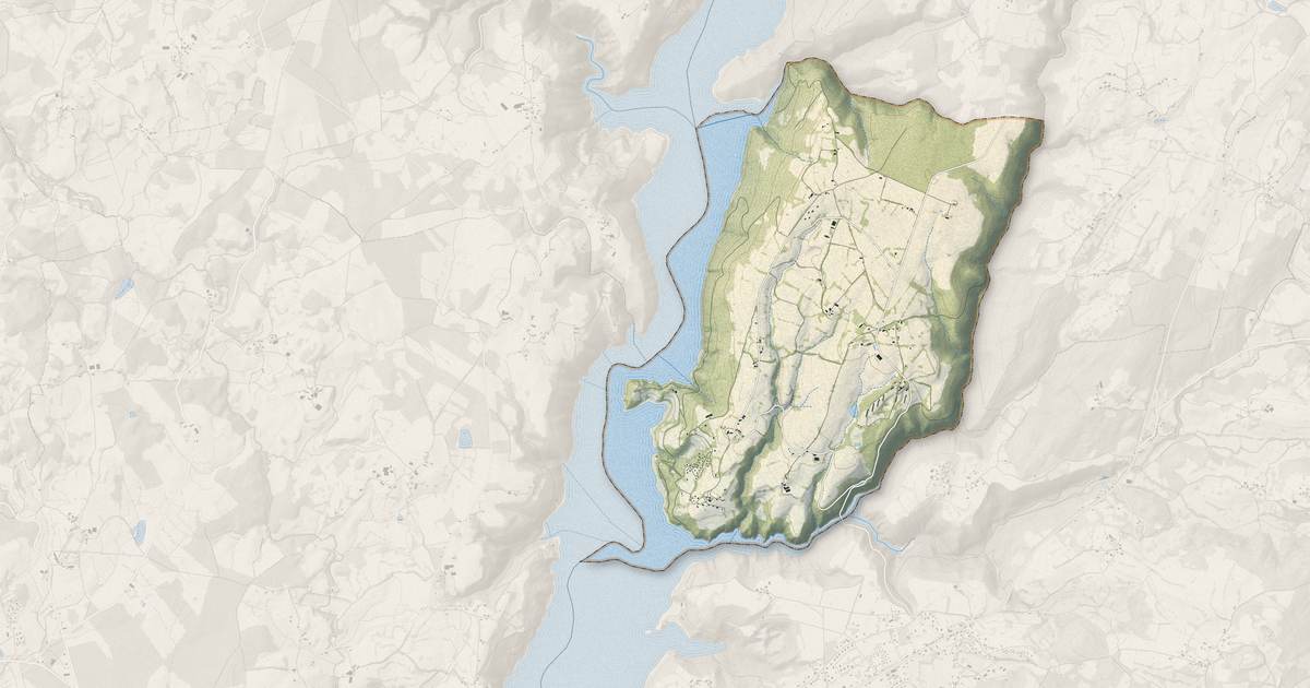 Portrait cartographique de Beaulieu : relief, eau, forêts, bâti et voies, calculés à partir des données de l'IGN