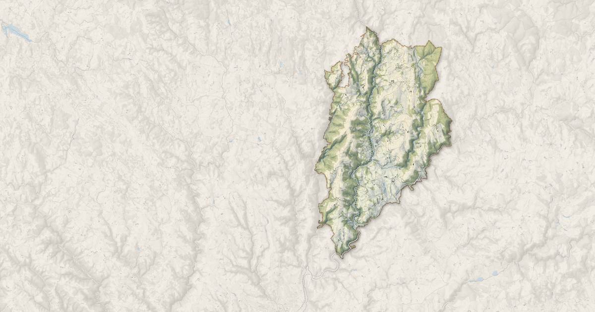 Portrait cartographique de Boisset : relief, eau, forêts, bâti et voies, calculés à partir des données de l'IGN
