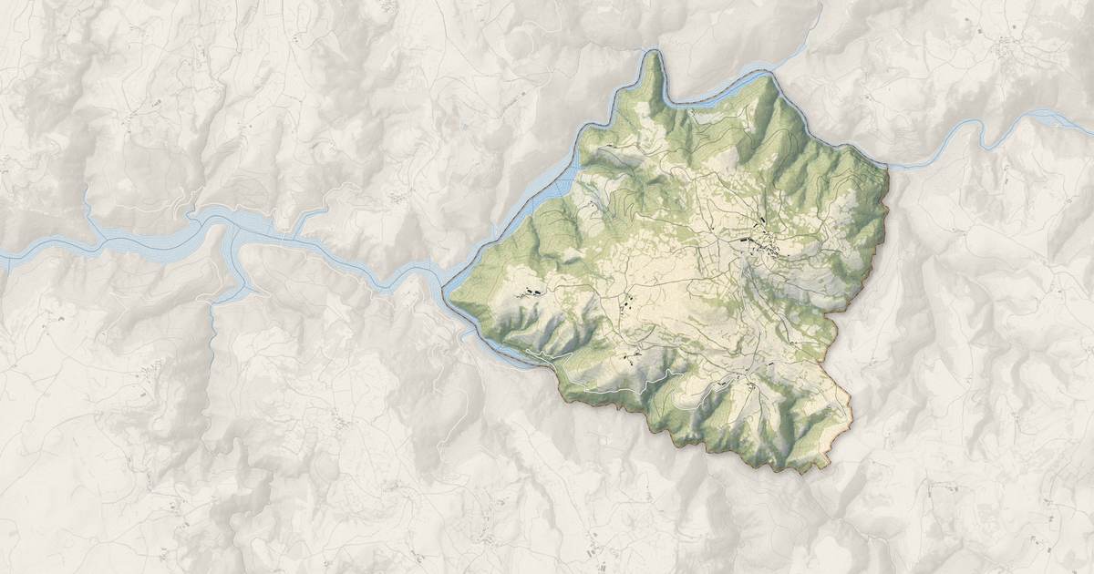 Portrait cartographique de Espinasse : relief, eau, forêts, bâti et voies, calculés à partir des données de l'IGN