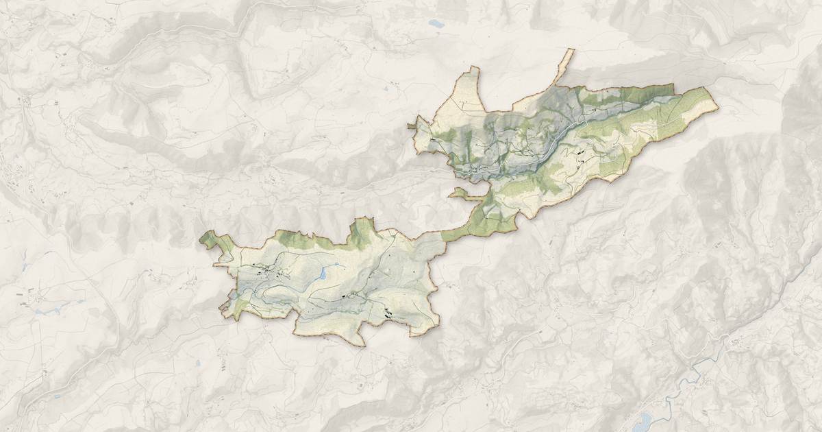 Portrait cartographique de Girgols : relief, eau, forêts, bâti et voies, calculés à partir des données de l'IGN