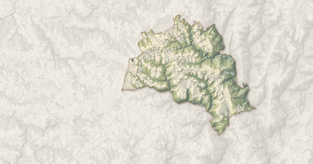 Portrait cartographique de Labrousse : relief, eau, forêts, bâti et voies, calculés à partir des données de l'IGN