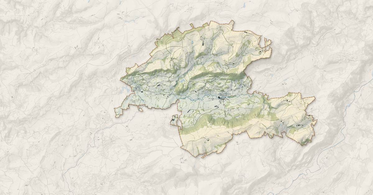Portrait cartographique de Marmanhac : relief, eau, forêts, bâti et voies, calculés à partir des données de l'IGN