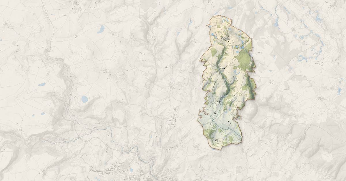 Portrait cartographique de Mentières : relief, eau, forêts, bâti et voies, calculés à partir des données de l'IGN