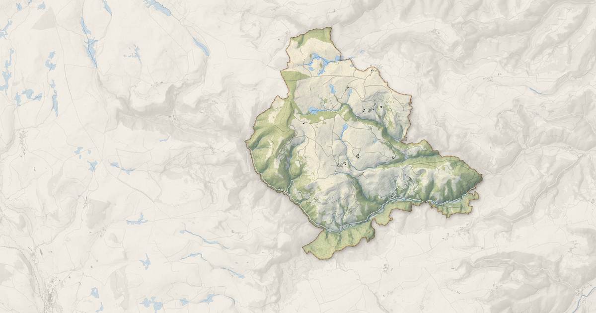 Portrait cartographique de Molèdes : relief, eau, forêts, bâti et voies, calculés à partir des données de l'IGN