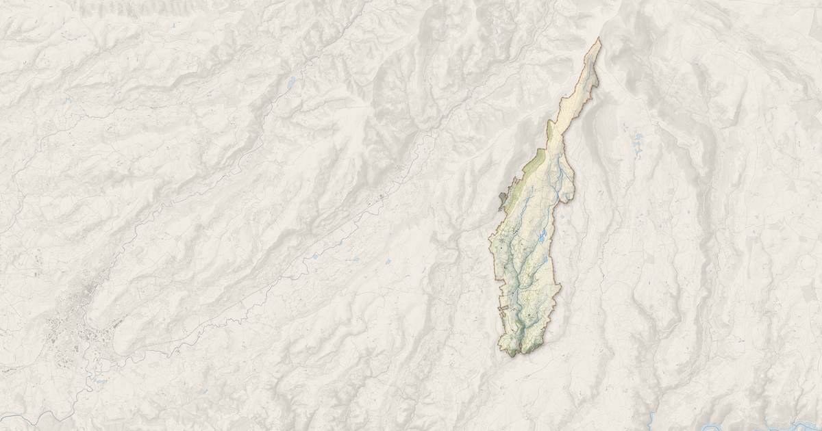 Portrait cartographique de Pailherols : relief, eau, forêts, bâti et voies, calculés à partir des données de l'IGN