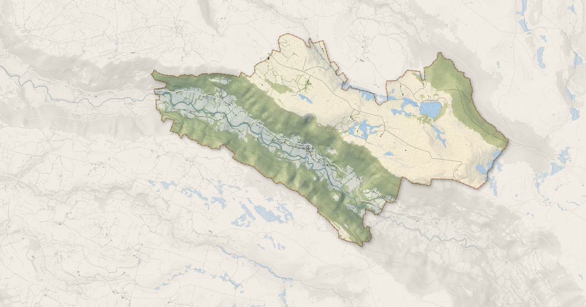 Portrait cartographique de Saint-Vincent-de-Salers : relief, eau, forêts, bâti et voies, calculés à partir des données de l'IGN