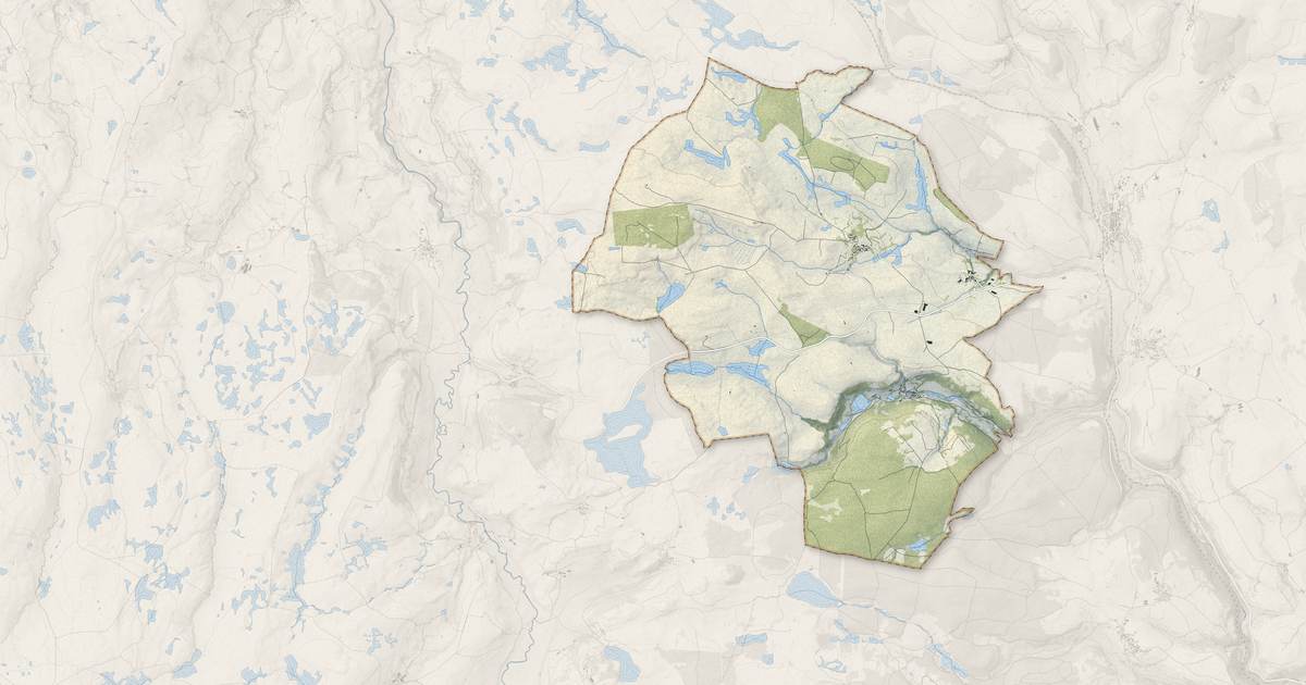 Portrait cartographique de Vernols : relief, eau, forêts, bâti et voies, calculés à partir des données de l'IGN