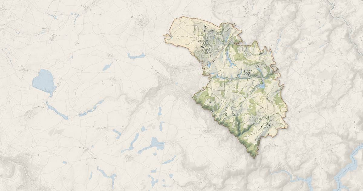 Portrait cartographique de Villedieu : relief, eau, forêts, bâti et voies, calculés à partir des données de l'IGN