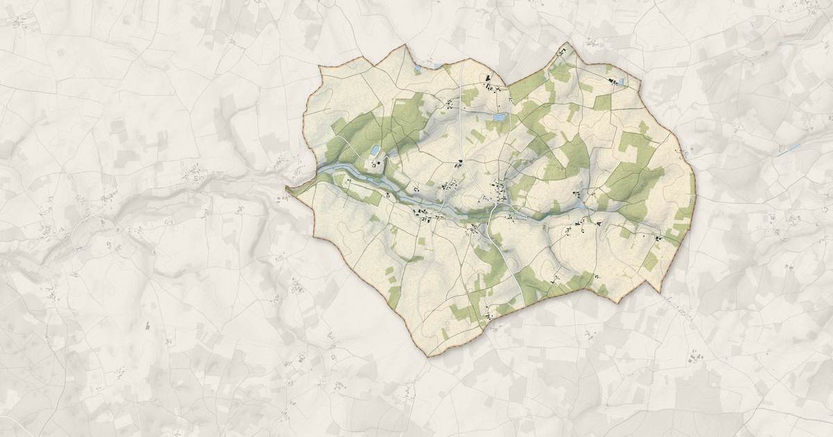 Portrait cartographique de Le Bouchage : relief, eau, forêts, bâti et voies, calculés à partir des données de l'IGN