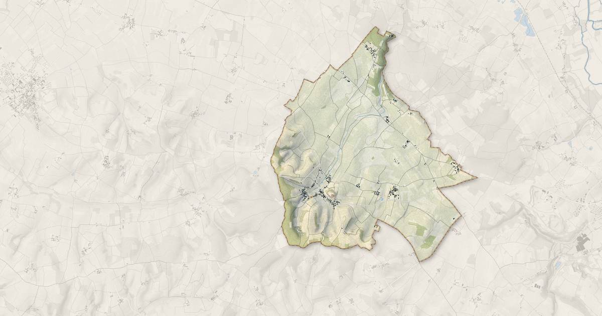 Portrait cartographique de Bouteville : relief, eau, forêts, bâti et voies, calculés à partir des données de l'IGN