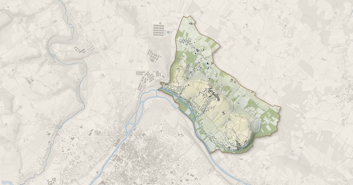 Portrait cartographique de Boutiers-Saint-Trojan : relief, eau, forêts, bâti et voies, calculés à partir des données de l'IGN