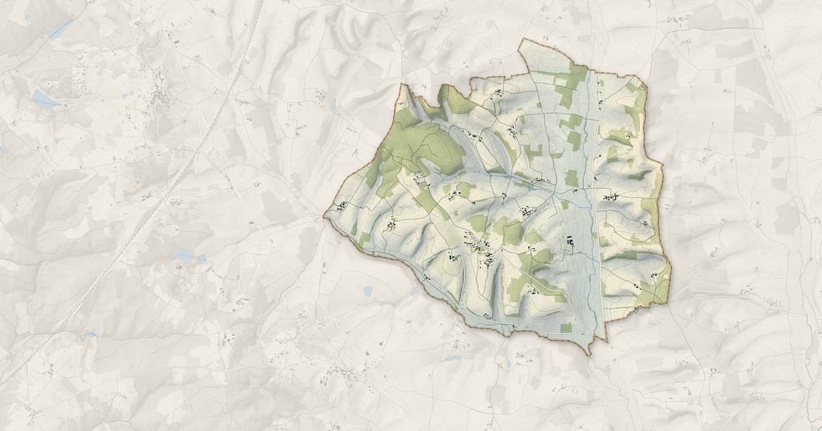 Portrait cartographique de Brie-sous-Chalais : relief, eau, forêts, bâti et voies, calculés à partir des données de l'IGN