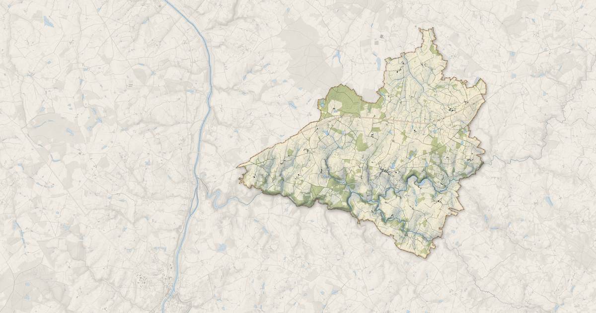 Portrait cartographique de Brillac : relief, eau, forêts, bâti et voies, calculés à partir des données de l'IGN