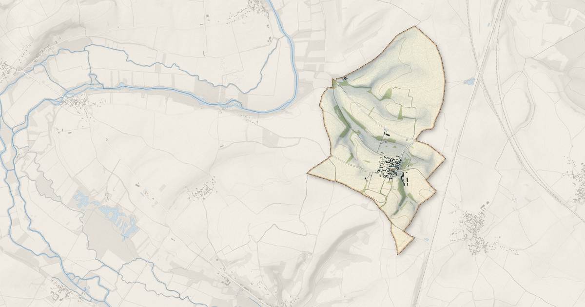 Portrait cartographique de Coulonges : relief, eau, forêts, bâti et voies, calculés à partir des données de l'IGN