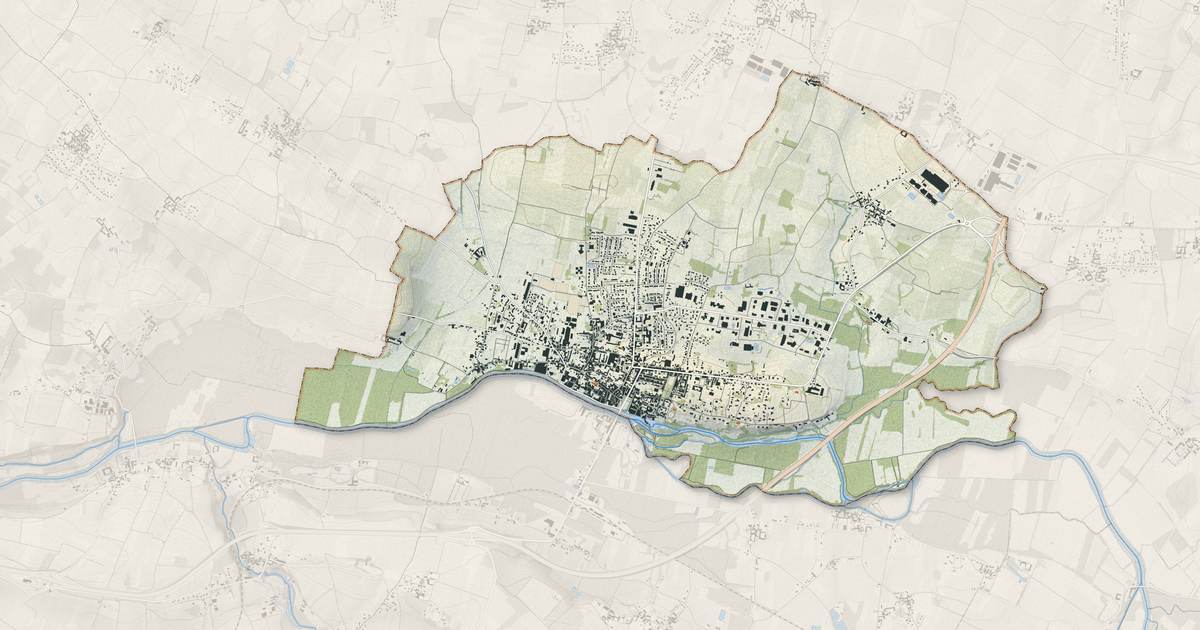 Portrait cartographique de Jarnac : relief, eau, forêts, bâti et voies, calculés à partir des données de l'IGN