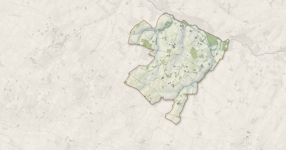 Portrait cartographique de Lachaise : relief, eau, forêts, bâti et voies, calculés à partir des données de l'IGN