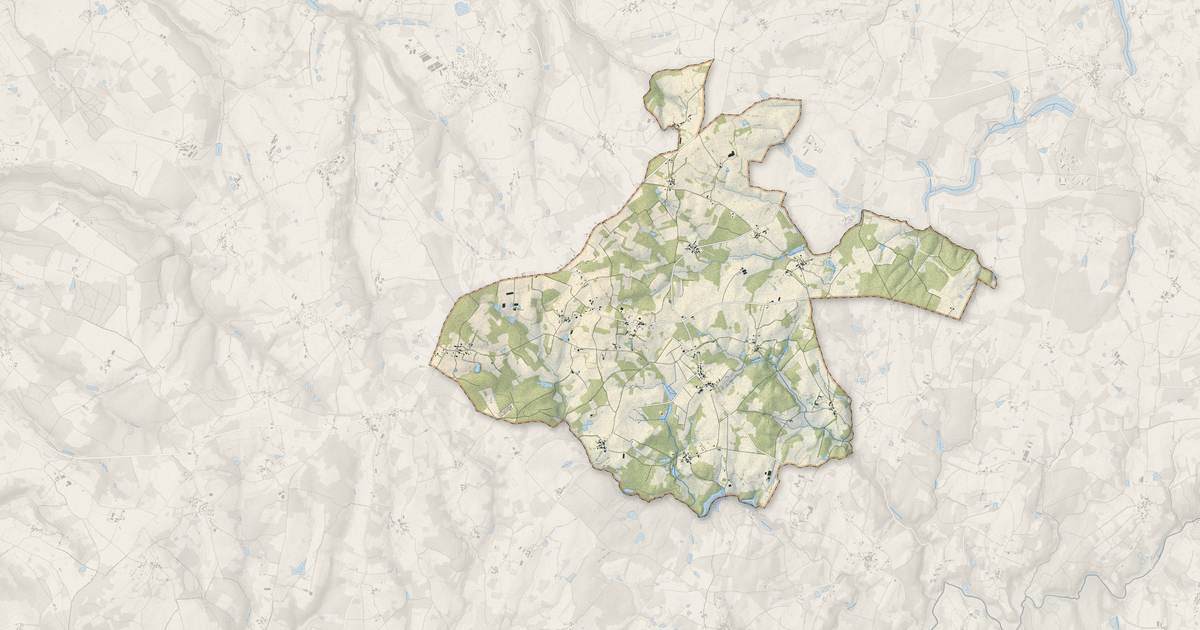 Portrait cartographique de Le Lindois : relief, eau, forêts, bâti et voies, calculés à partir des données de l'IGN
