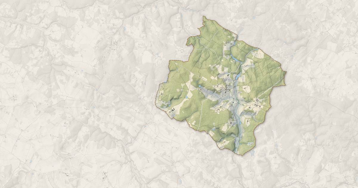 Portrait cartographique de Rougnac : relief, eau, forêts, bâti et voies, calculés à partir des données de l'IGN