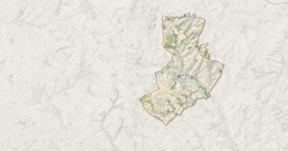 Portrait cartographique de Saint-Cybardeaux : relief, eau, forêts, bâti et voies, calculés à partir des données de l'IGN