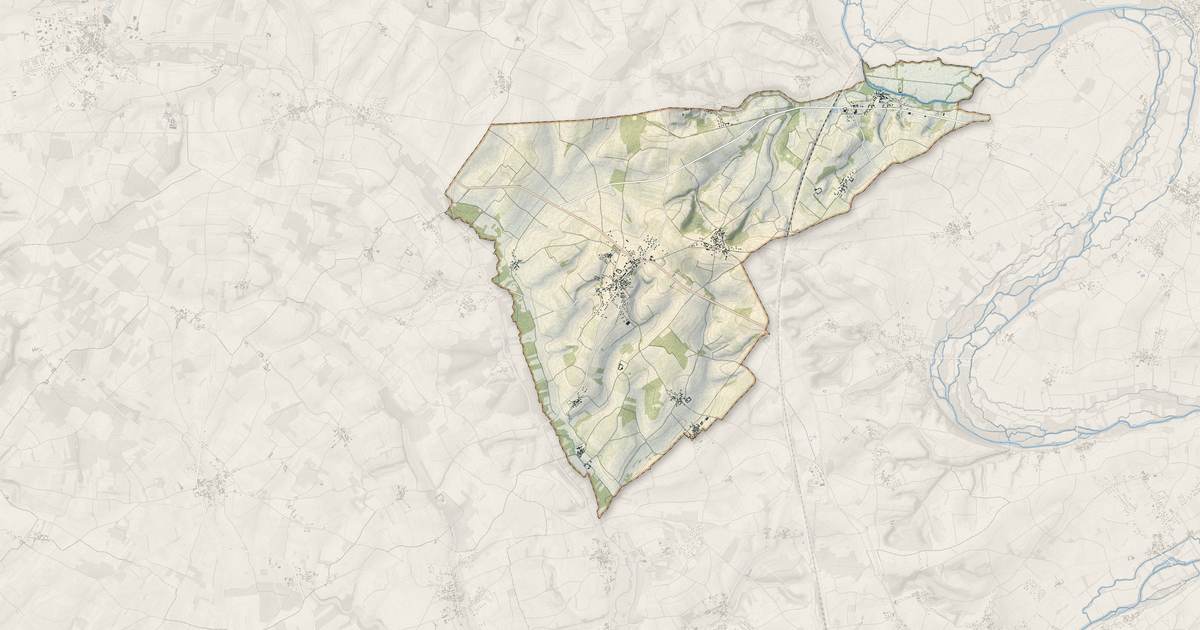 Portrait cartographique de Saint-Genis-d'Hiersac : relief, eau, forêts, bâti et voies, calculés à partir des données de l'IGN