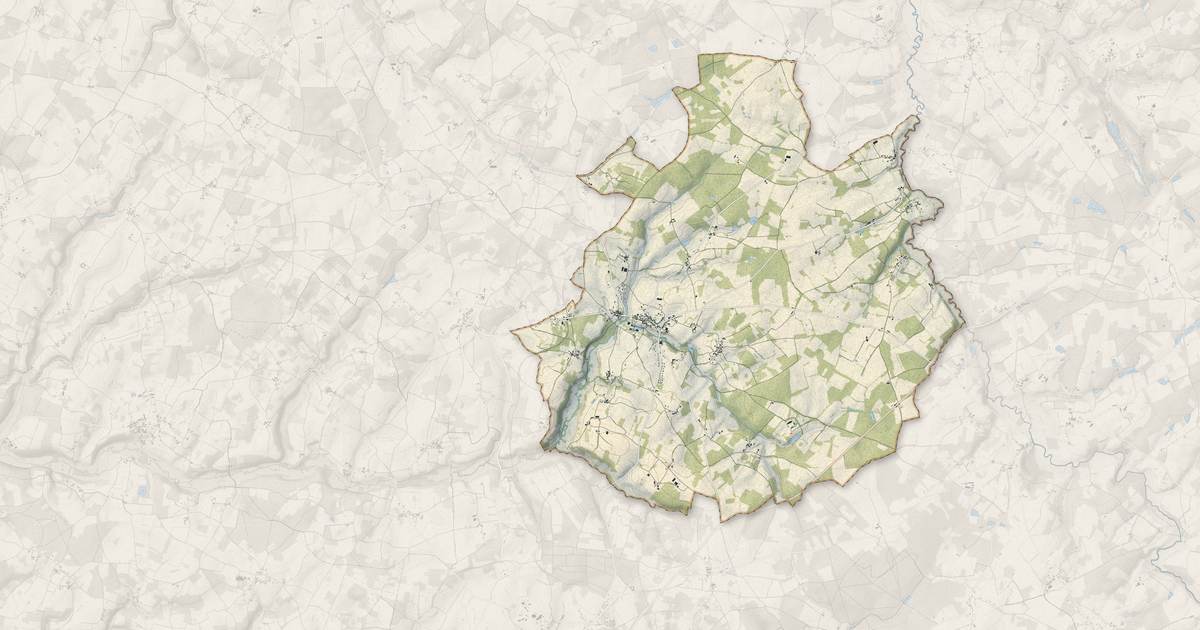 Portrait cartographique de Saint-Laurent-de-Céris : relief, eau, forêts, bâti et voies, calculés à partir des données de l'IGN