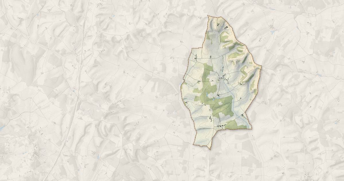Portrait cartographique de Saint-Laurent-des-Combes : relief, eau, forêts, bâti et voies, calculés à partir des données de l'IGN