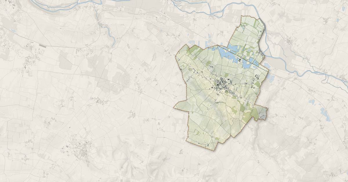 Portrait cartographique de Saint-Même-les-Carrières : relief, eau, forêts, bâti et voies, calculés à partir des données de l'IGN