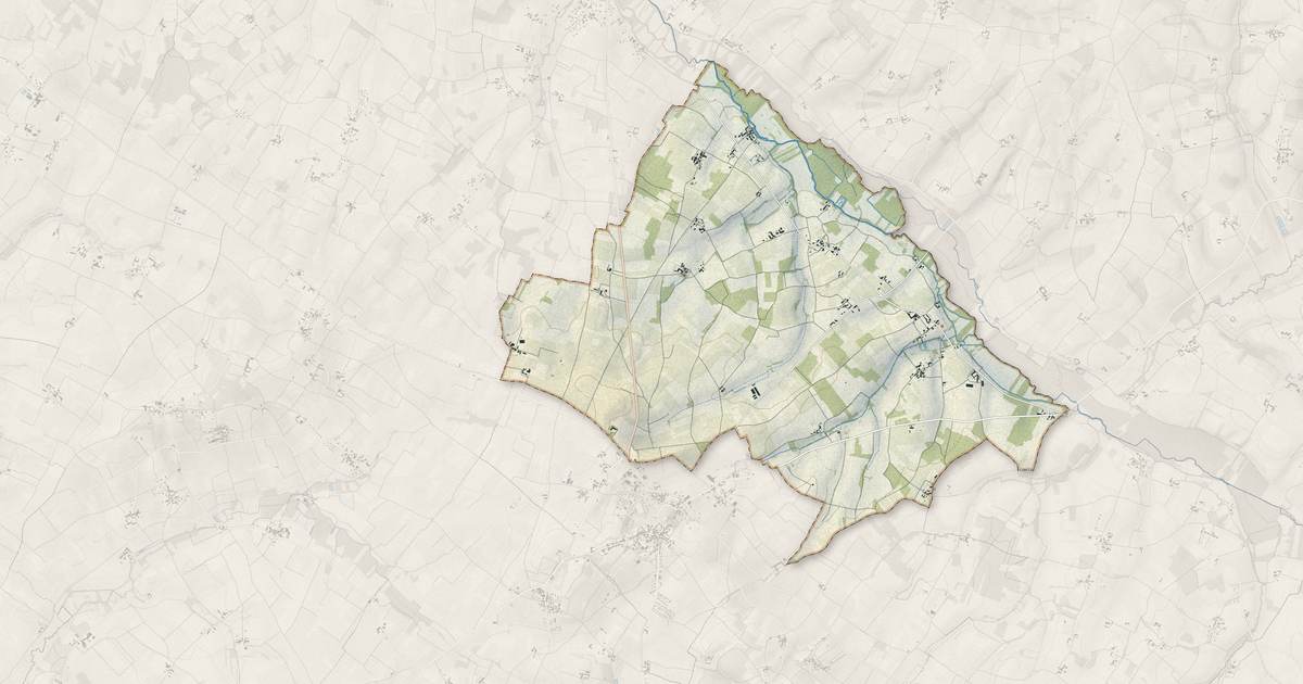 Portrait cartographique de Saint-Palais-du-Né : relief, eau, forêts, bâti et voies, calculés à partir des données de l'IGN