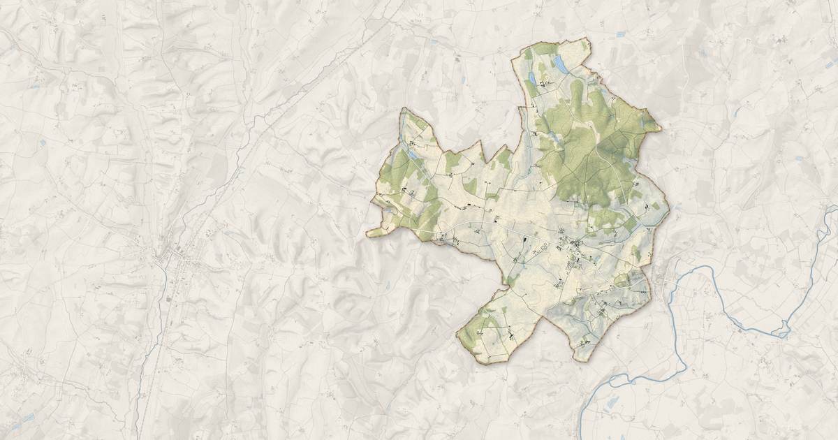 Portrait cartographique de Saint-Romain : relief, eau, forêts, bâti et voies, calculés à partir des données de l'IGN